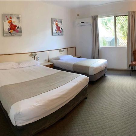 Wild Scotsman Motor Inn Gin Gin Qld Εξωτερικό φωτογραφία