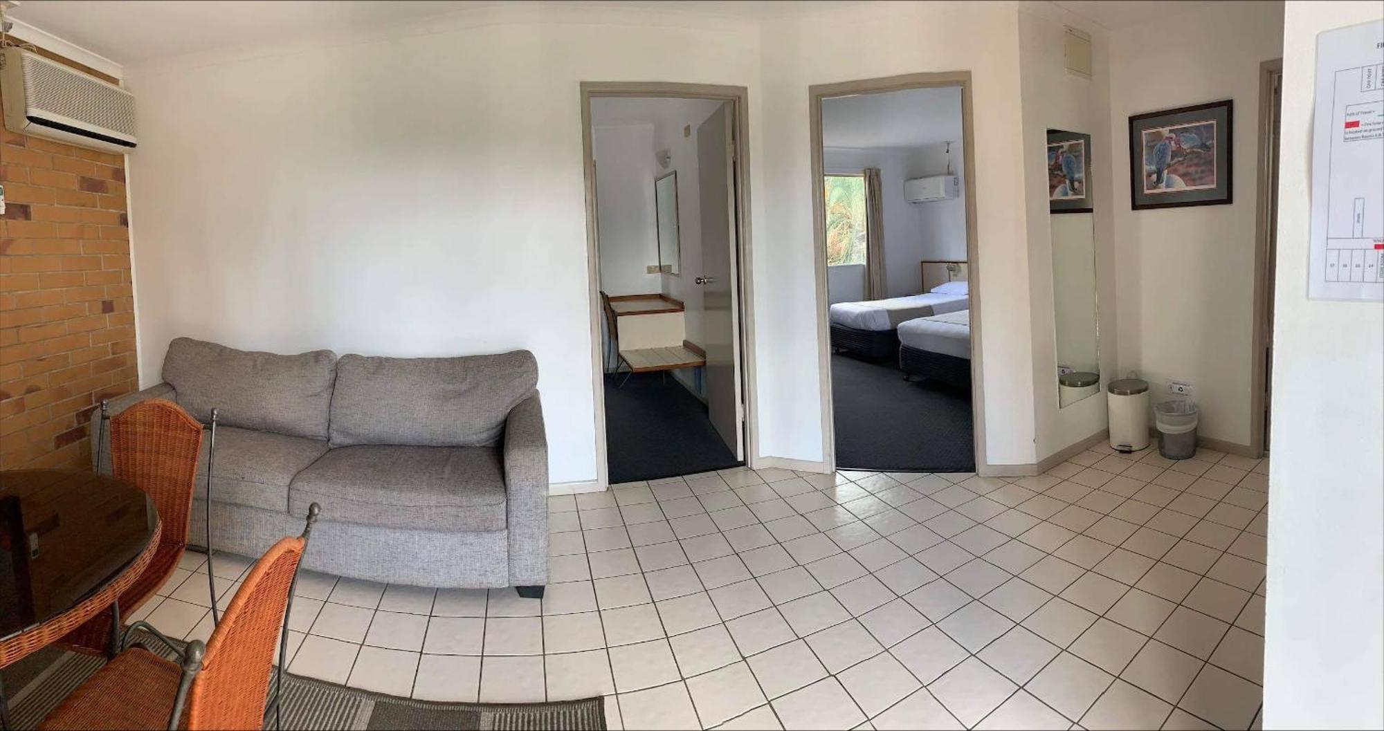 Wild Scotsman Motor Inn Gin Gin Qld Εξωτερικό φωτογραφία